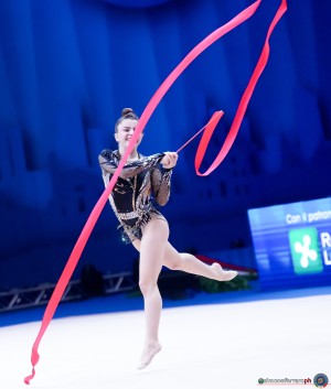 arm 53006 guyumjian lily sfe00388 simone ferraro ph